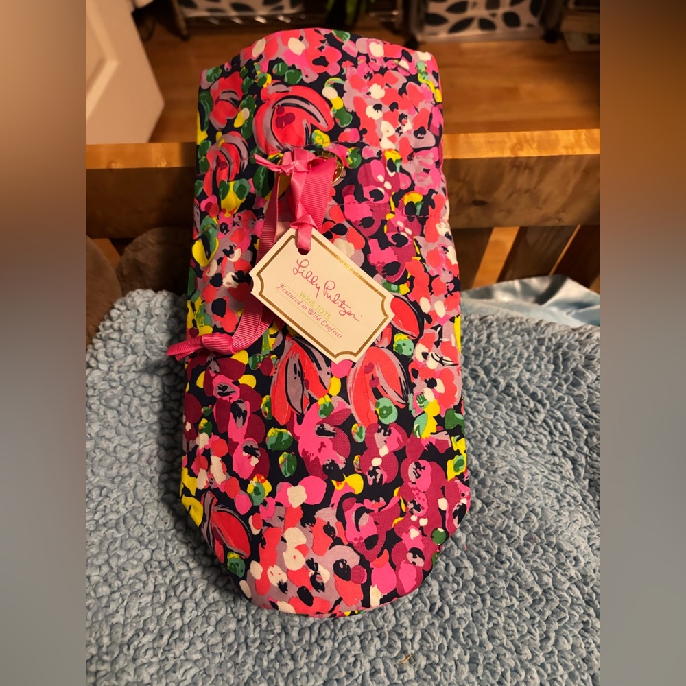 NWT Lilly Pulitzer Floral Print Wine/Bottle Cloth Bag